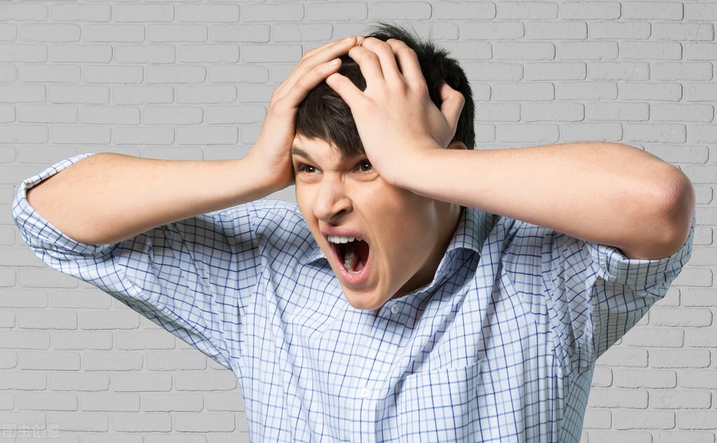 复读一年，带着父母的嘱托，我佩戴上了上海交通大学的校徽