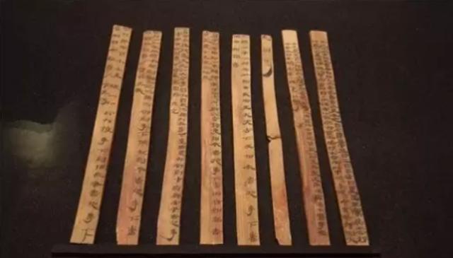 十二生肖起源之谜，源于本土还是国外，秦代竹简中有重大发现