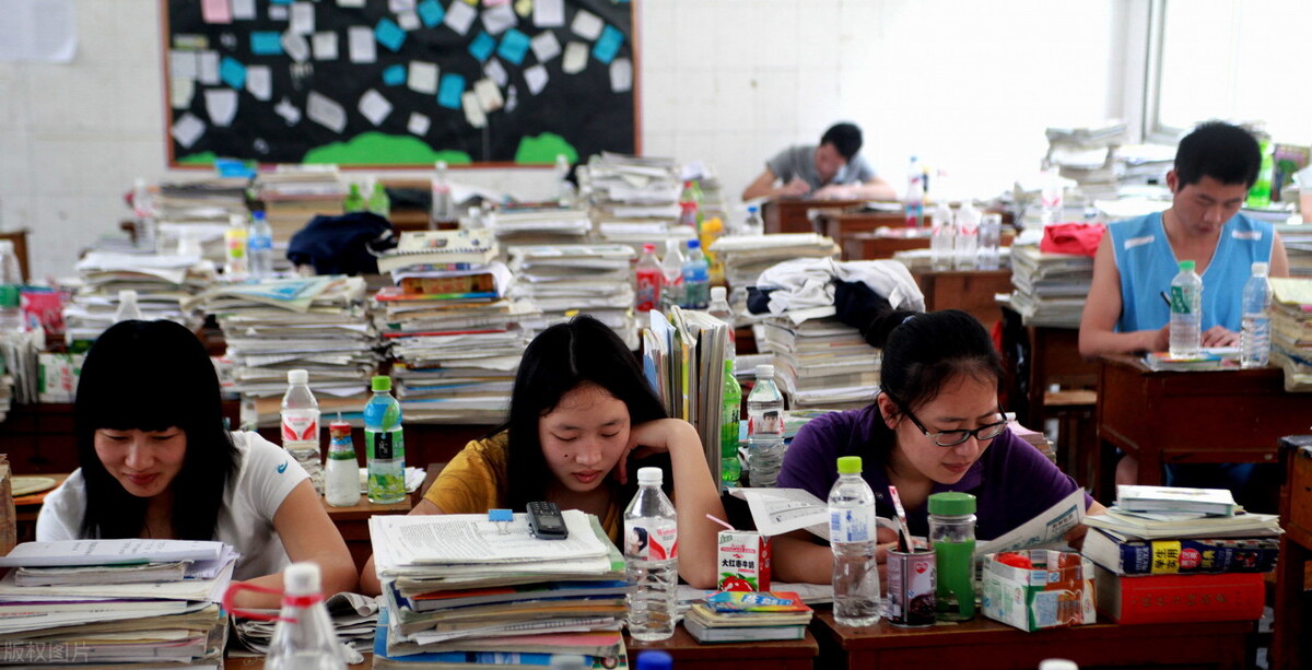 高考英语单项选择题对比分析研究