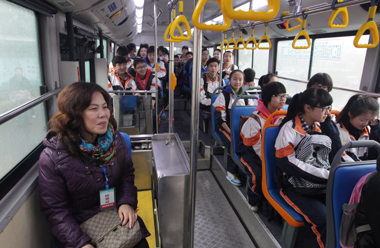 “住校”和“走读”的差距有多大？中考成绩公布后，家长含泪总结