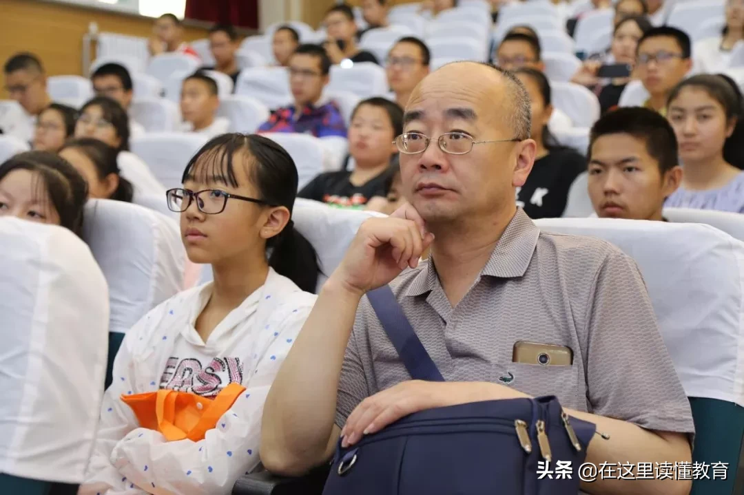 新疆排名前十的高中，乌鲁木齐占七所，这个榜单你认可吗？