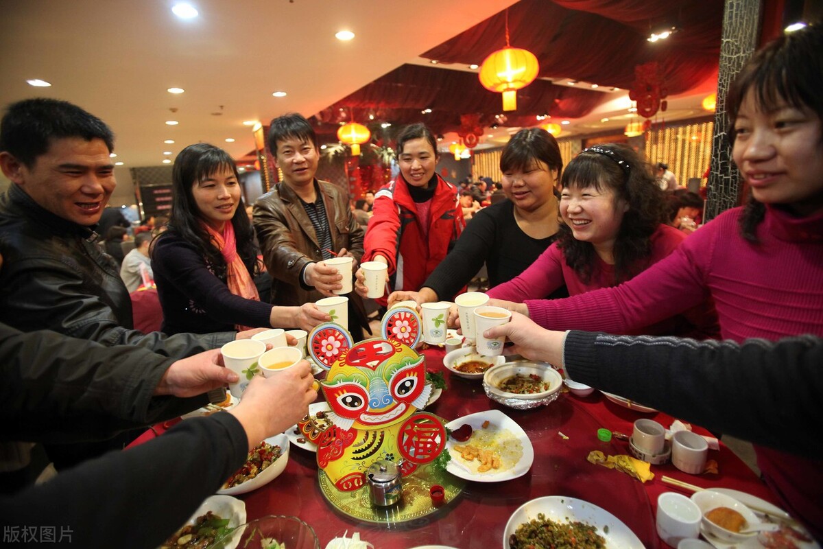 山东男人匠心打造200㎡饭店，传统与现代融合装修效果图惊艳亮相