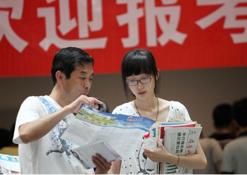 “清华”不敌“西电”？大二清华生转学去西电，看到专业网友秒懂