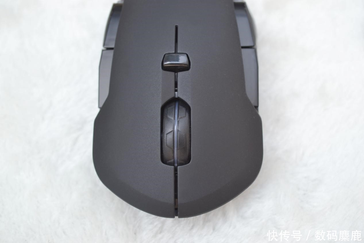 鸡你太美——GameSir盖世小鸡GM300无线游戏鼠标