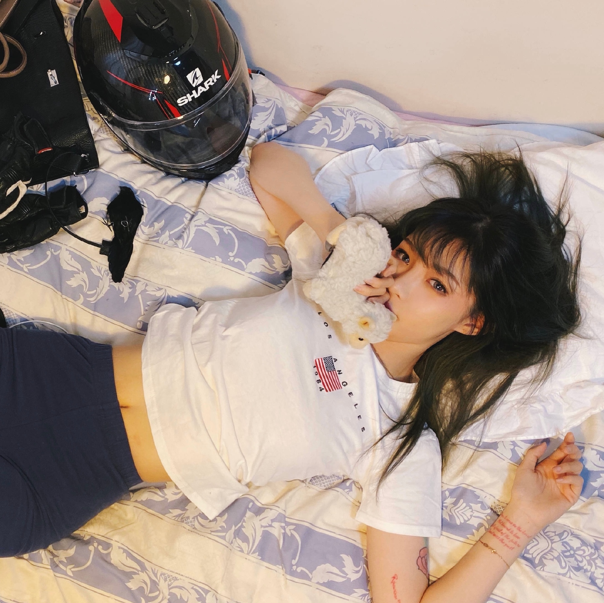 知名网红的隐私照与视频流出，在网上疯传后回应：系造谣，已抑郁