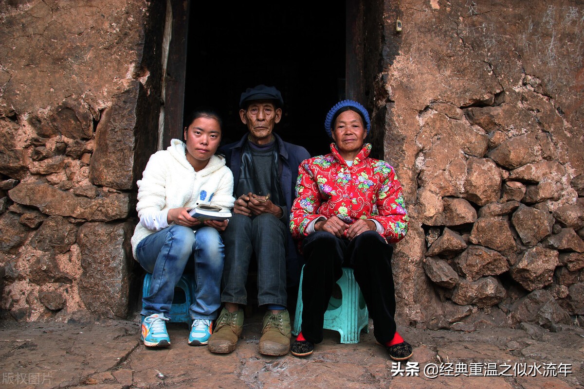 不当家不知养儿苦，柴米油盐皆是泪，育儿路上步步艰辛。
