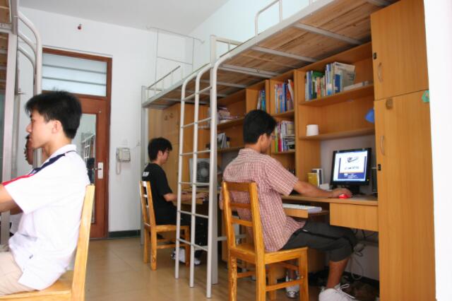 山东某高校“花式宠学生”，不仅能自选宿舍，还能选床位？羡慕了