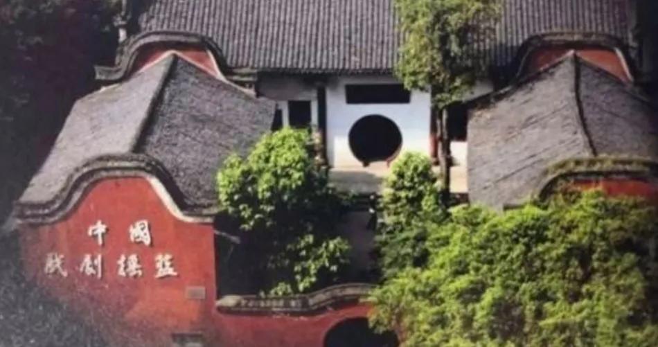 著名导演与“名门痞女”，央视一姐，内地第一美人的激情往事