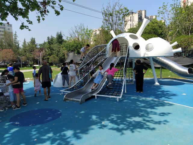 郑州16岁老公园"翻新",新增儿童游玩区!