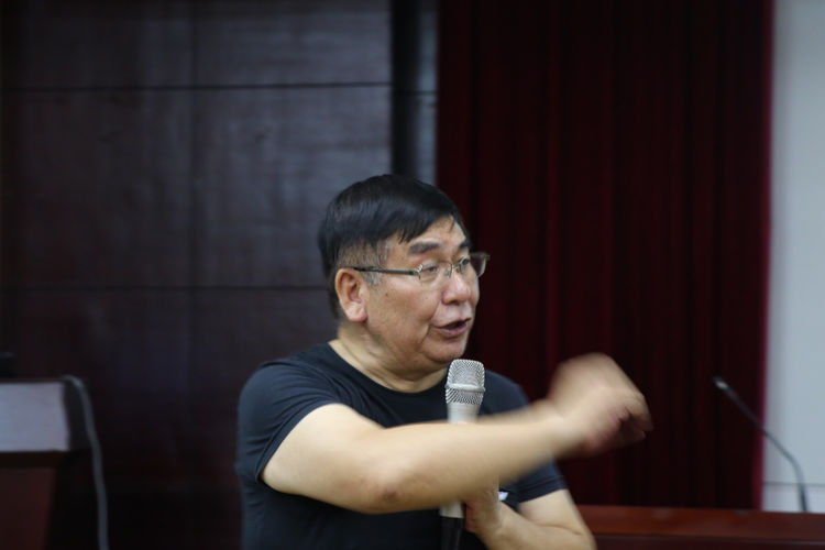 晓冰：在那遥远的地方