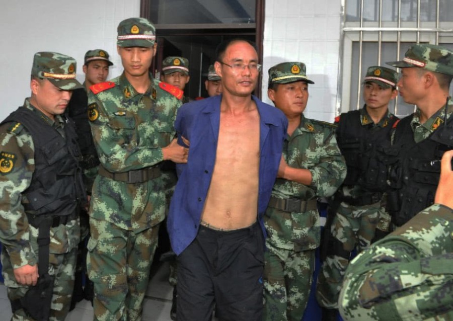 河南杀人犯丁金华(河南连环杀人案回顾:因母亲受辱,男子持刀将仇人