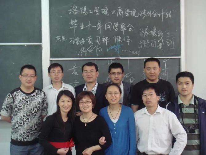 回味洛阳工学院北院的标志性建筑