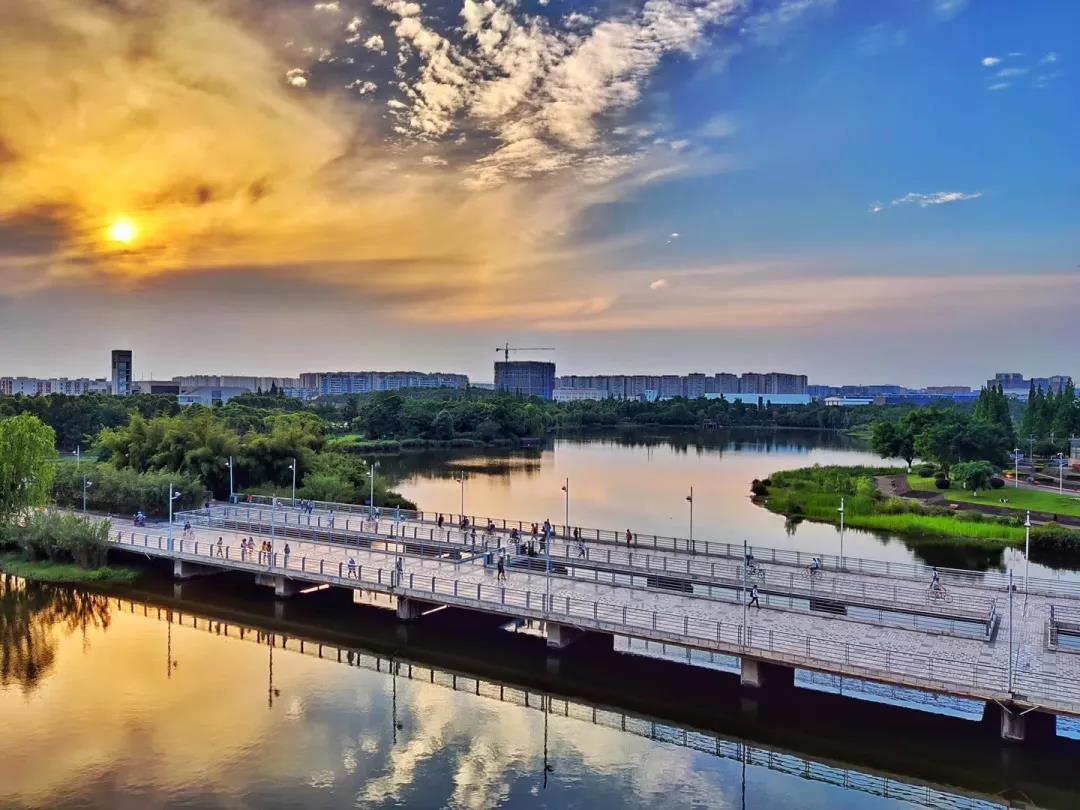 邓小平题写校名，朱德在此求学，走出66位院士，今天，四川大学124岁了！