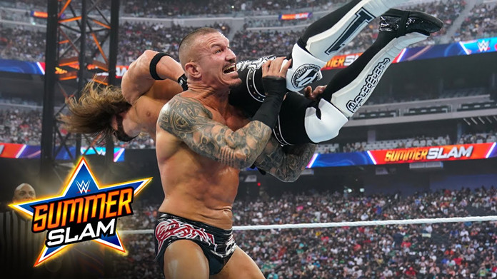 WWE“毒蛇”兰迪·奥顿创造辉煌记录，追平送葬者