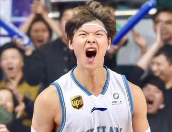 cba球员王哲林哪里人(离nba最近的球员-王哲林,九年福建队生涯,cba