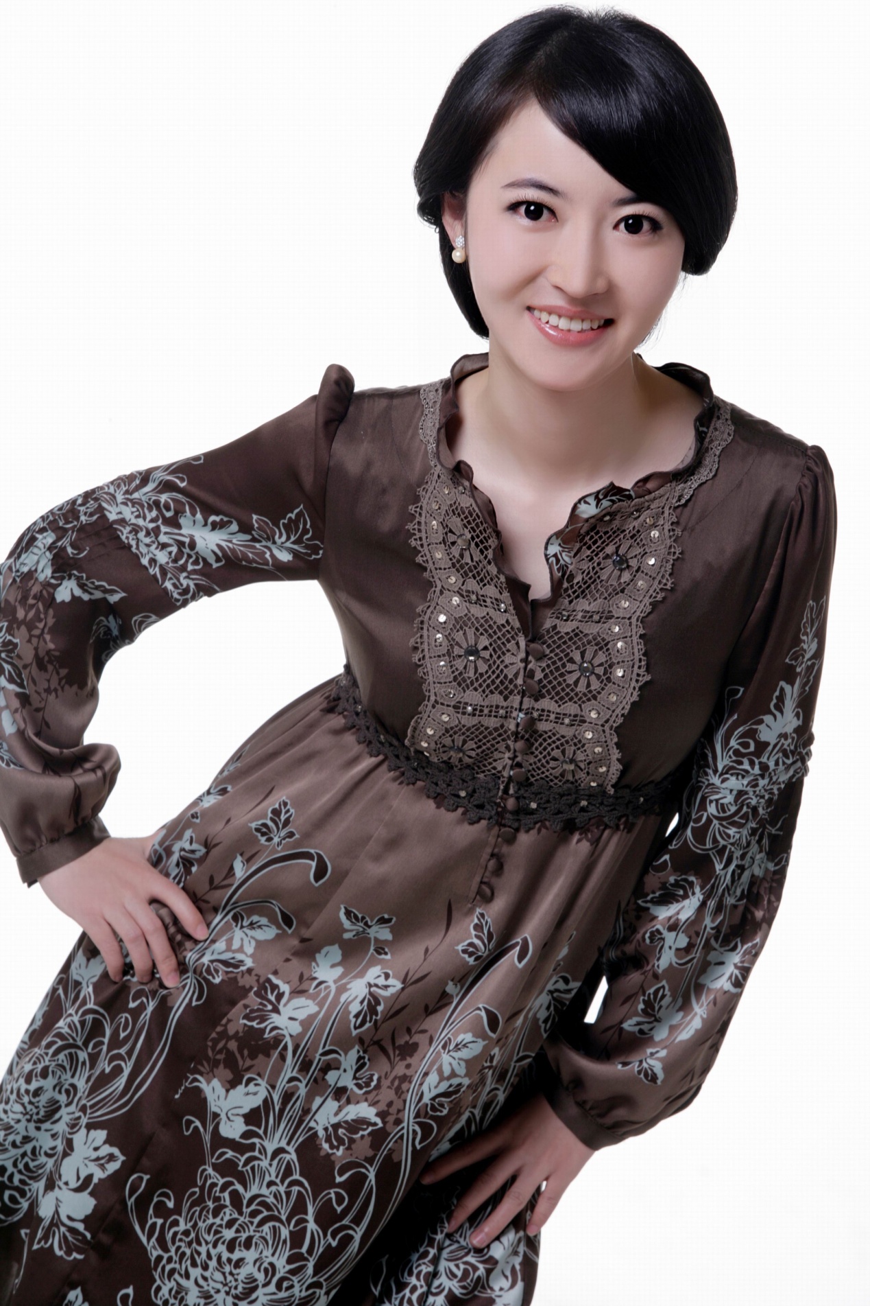 美国常春藤名校毕业，她从新东方老师