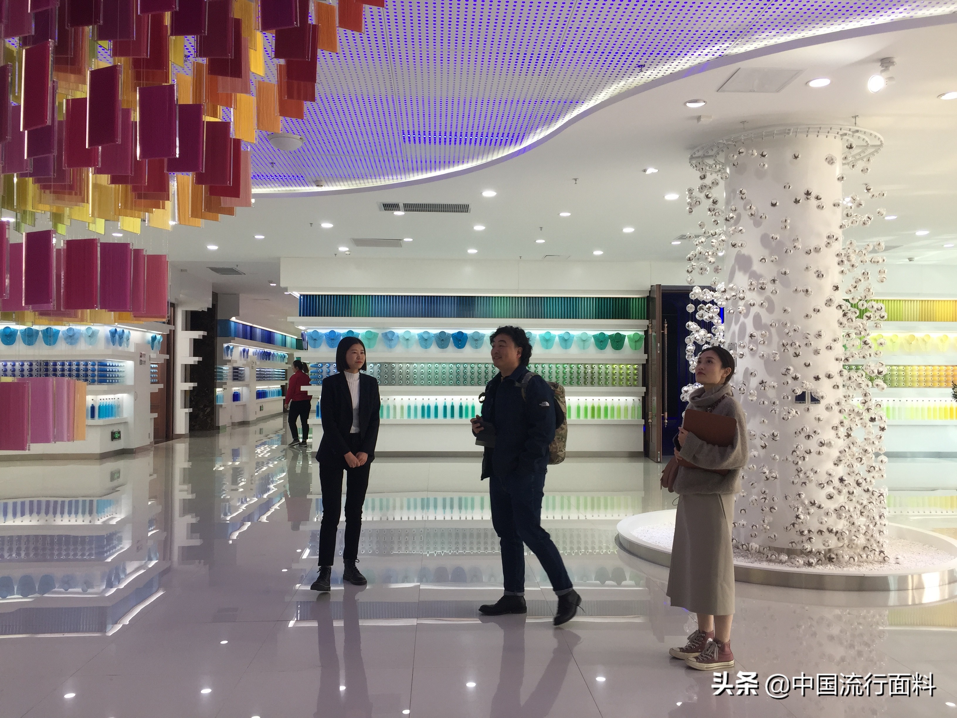 如意、鲁泰、鲁丰：强强联合将引动2021春夏多少时尚猜想？|时尚万里行