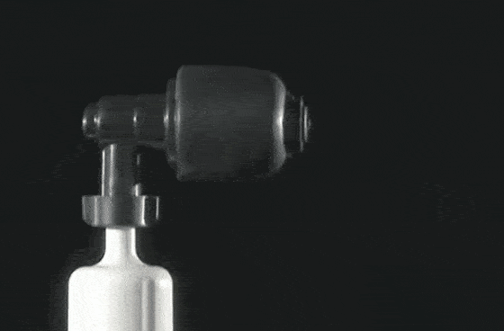 下水道堵了，别用棍子捅！试试这个方法，轻松疏通不求人