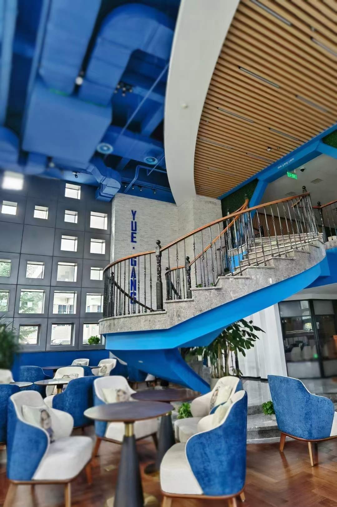 大连藏在名校校园里的“网红图书馆”，终于开放啦