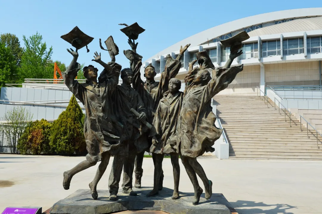 中国最出名的大学CP，相爱相杀