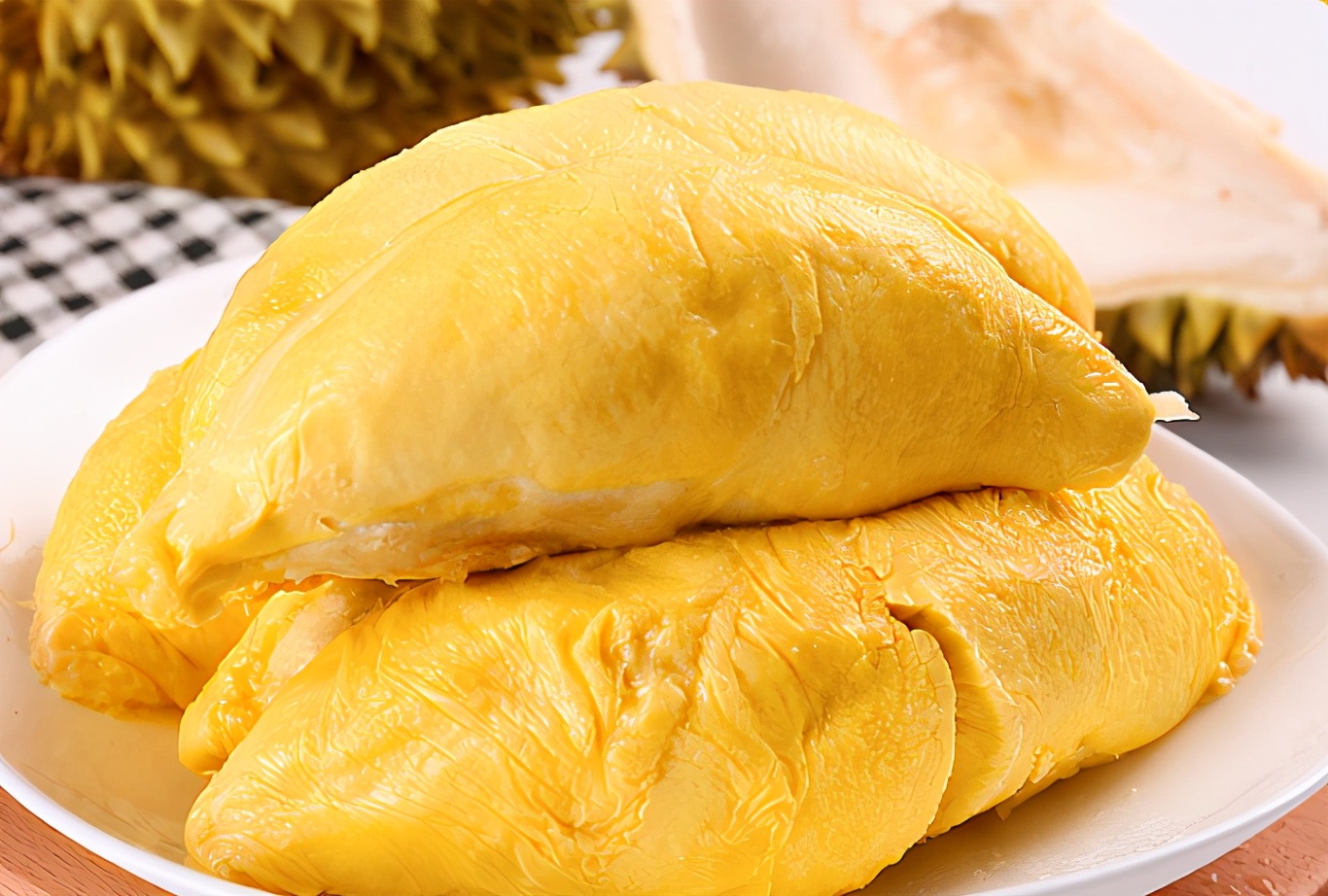 如何挑选榴莲(榴莲怎么选择果肉饱满的)