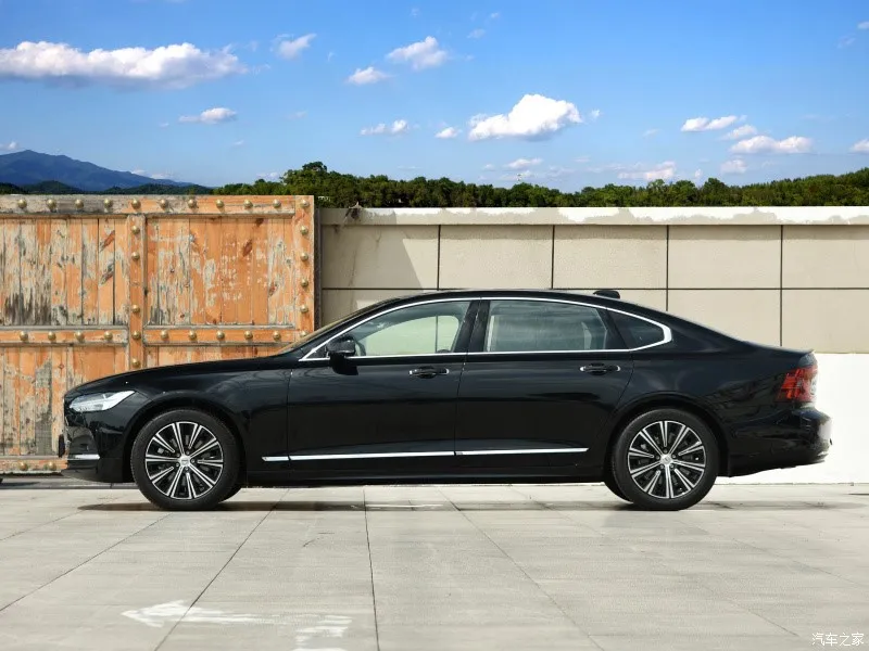 车长超5米，2.0T+8AT，沃尔沃S90选低配合适