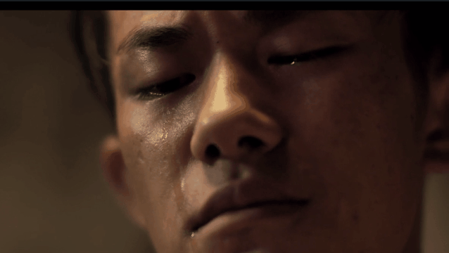 生日当天憾别金鸡影帝，20岁的易烊千玺，侥幸逃过被捧杀命运