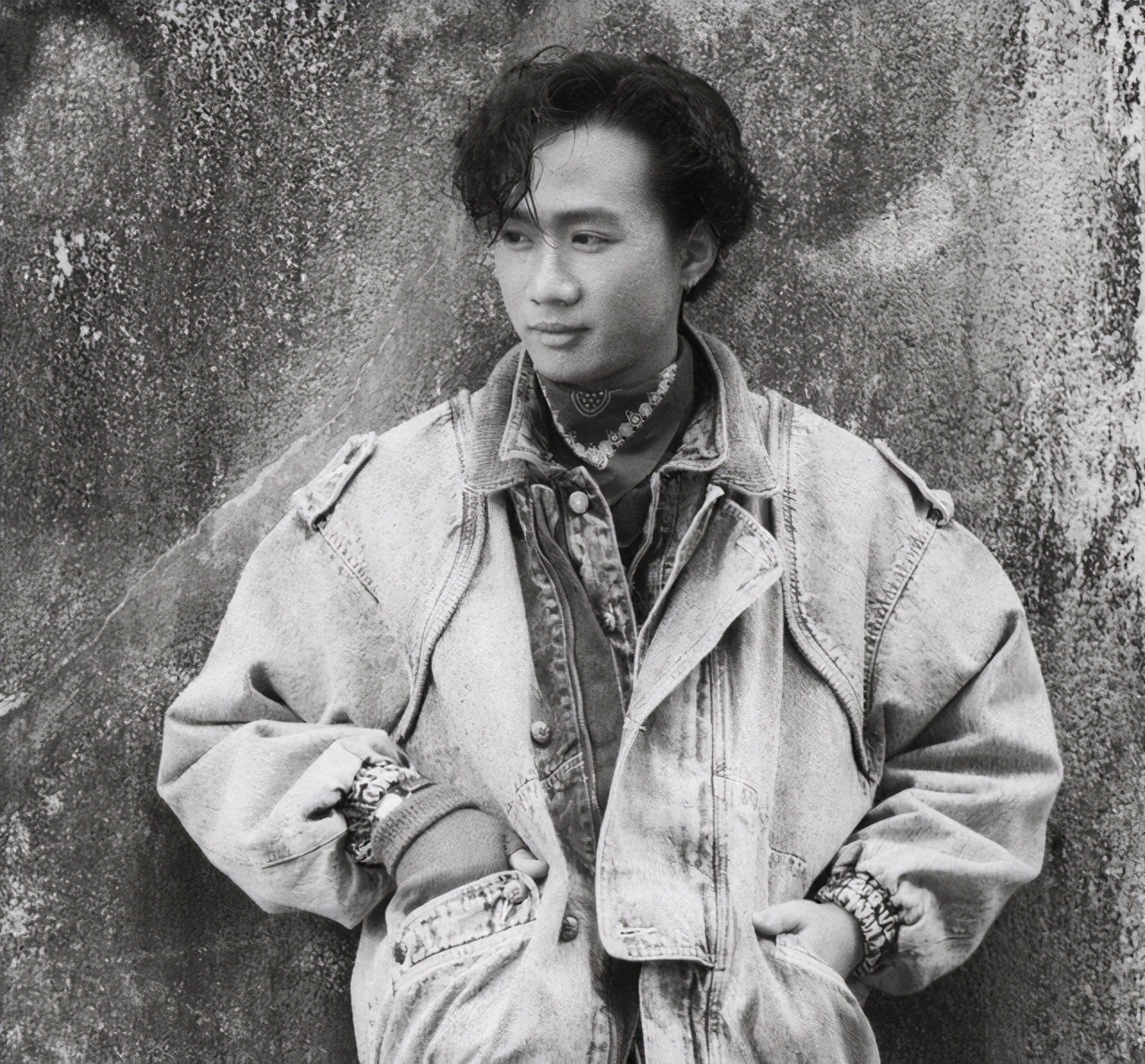 beyond是什么意思黄家驹的31载人生