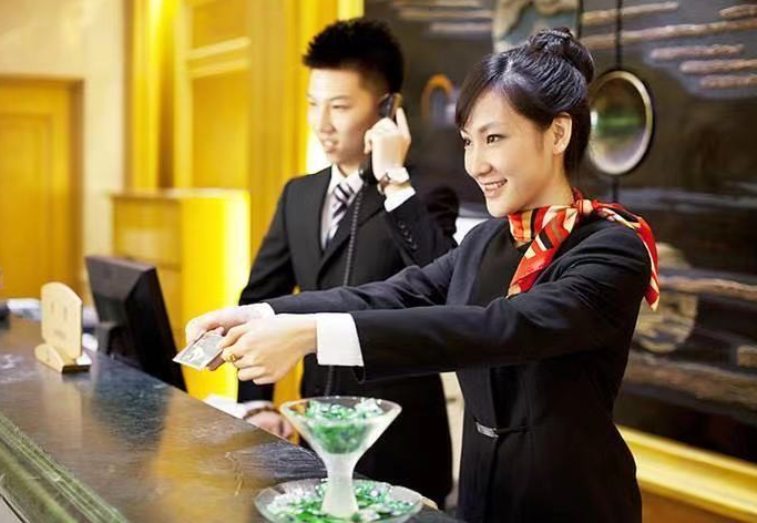 从初中到大学的“一寸照”对比，逆袭的最高境界，变得更加清秀了