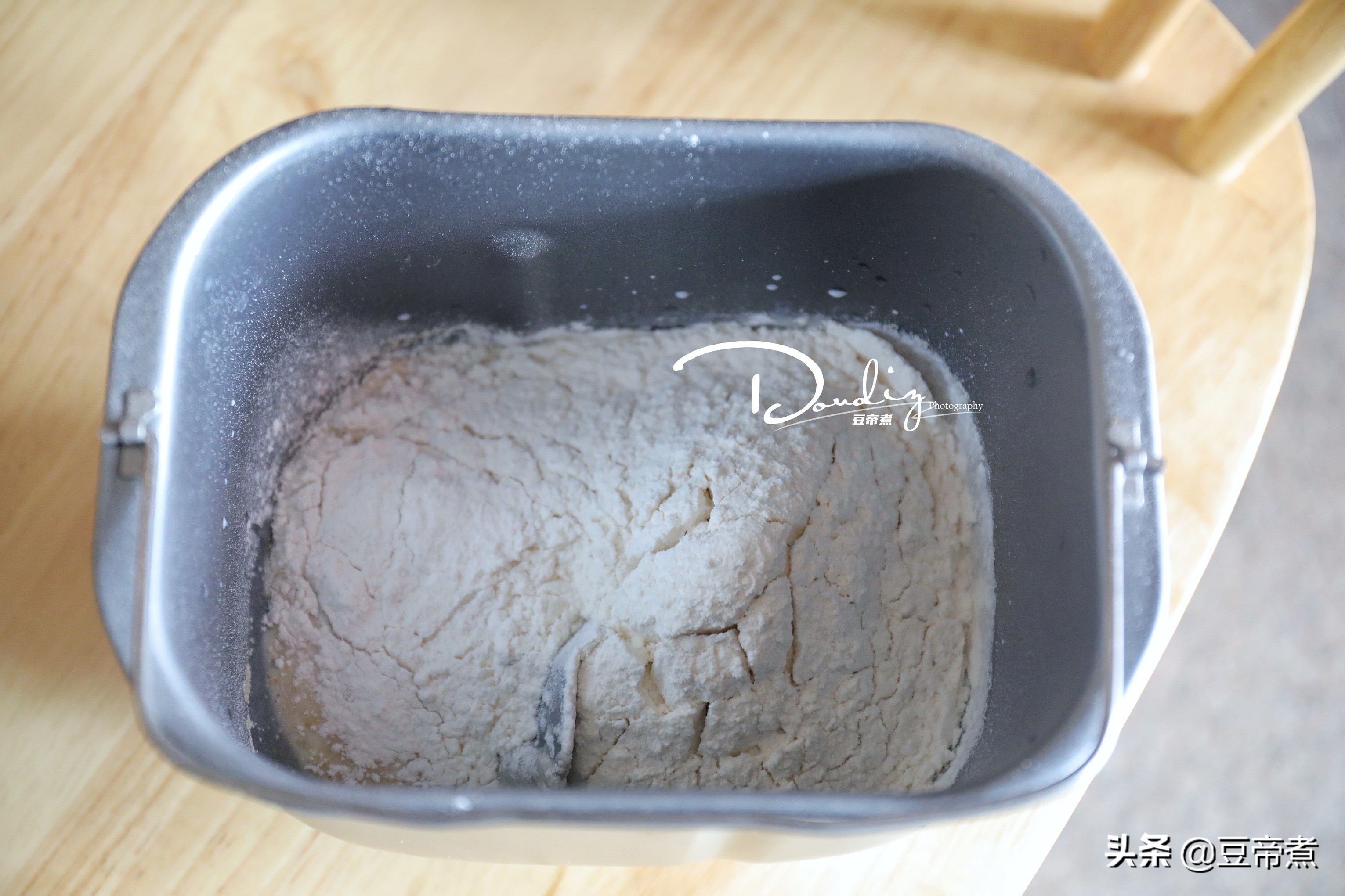 周末不能闲着，给家里小朋友准备的早餐包，味道和口感太好了