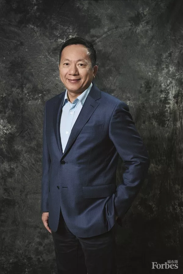 风云闽商 | 从4名员工到无线通信巨头,这位泉州南安人凭着小小对讲机立足中国智能制造