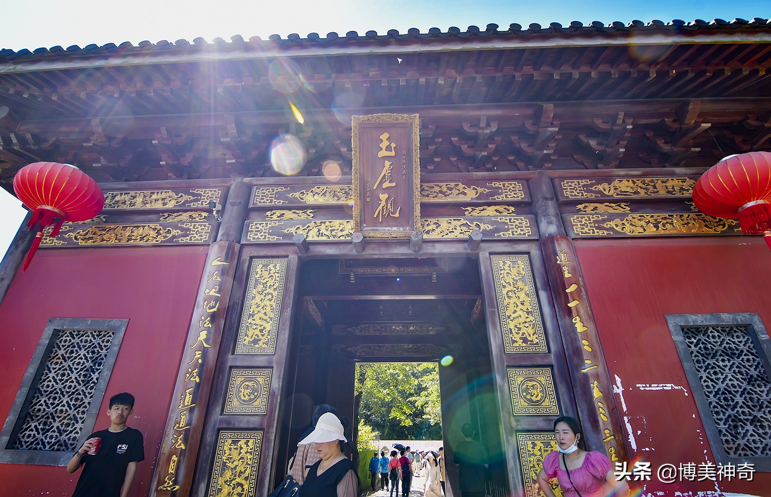 夜往葛仙村，瞧一瞧仙人的夜生活；晨登葛仙山，上一柱平安祝福香