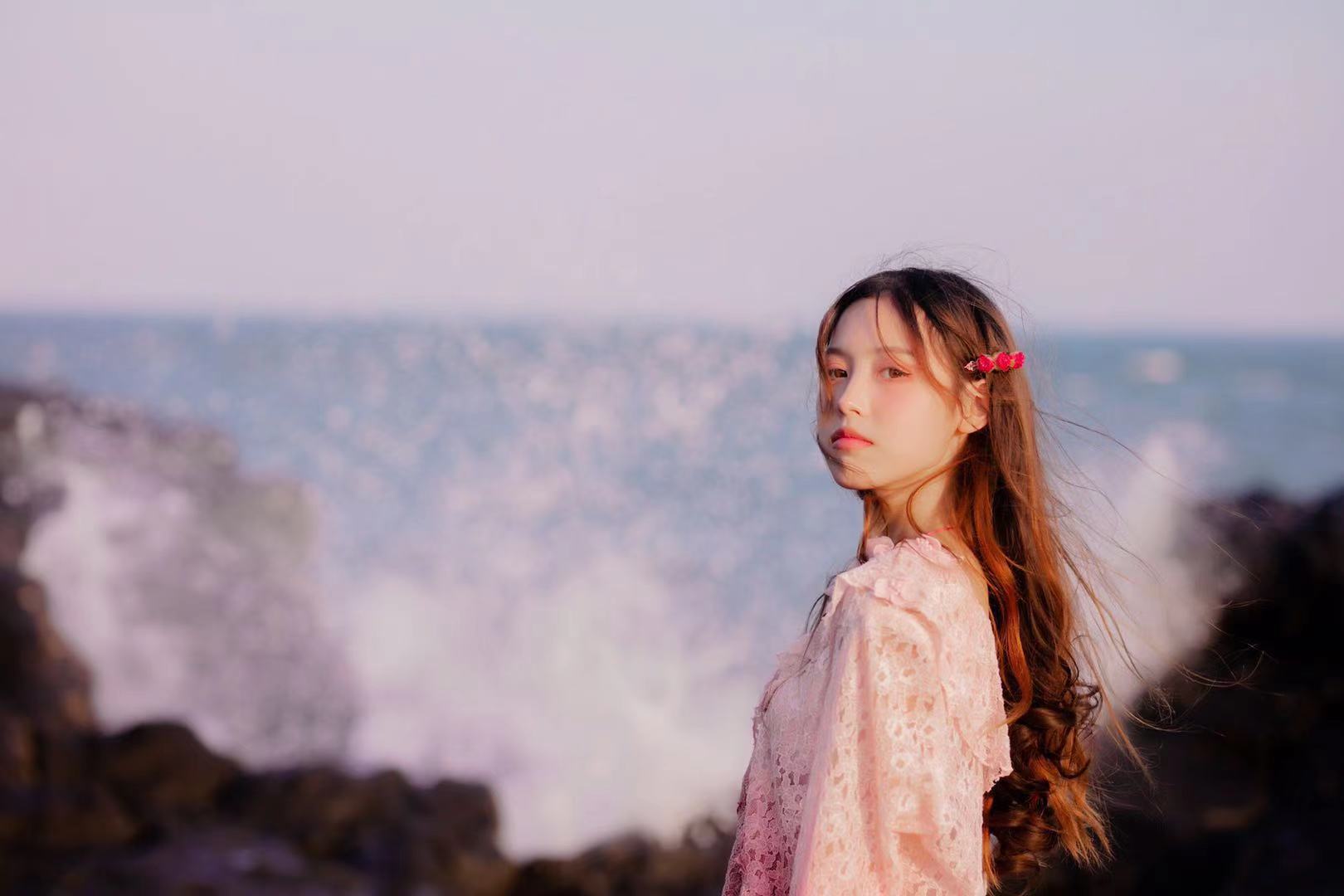 炎炎夏日和大海来场邂逅,送你一份海边拍照攻略,拍出海边女神照