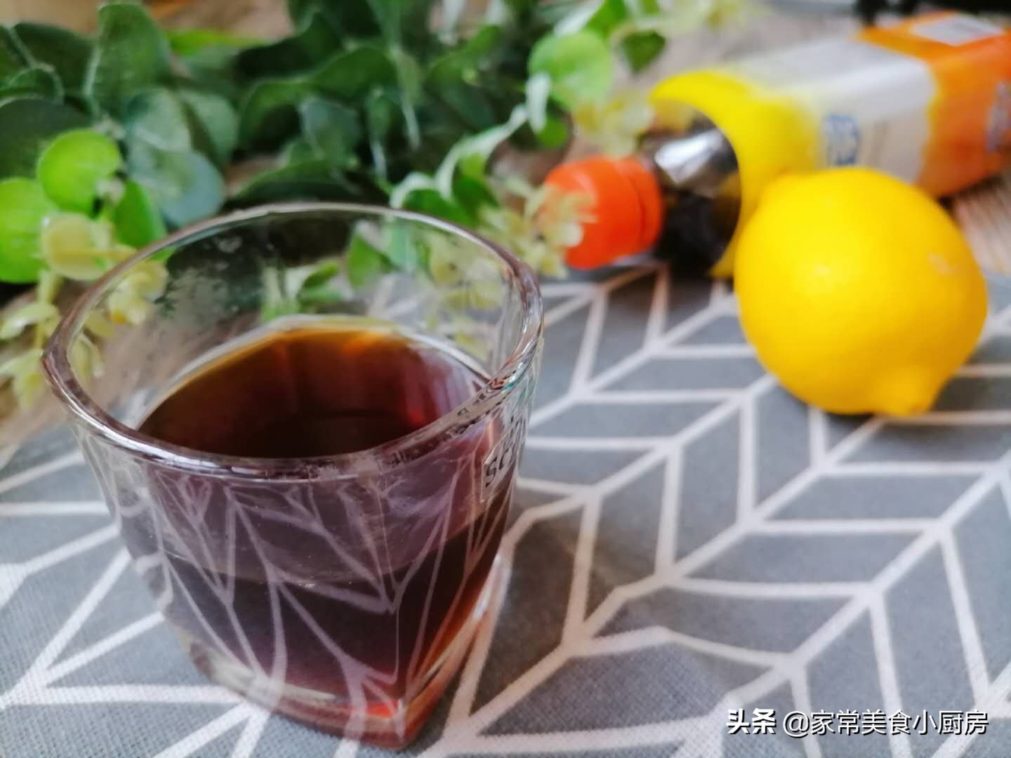 自制解暑饮料冰红茶和柠檬绿茶(自制解暑饮料冰红茶和柠檬绿茶哪个好)