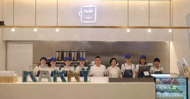 你以为网红奶茶店红的是奶茶？不，装修设计才是王道