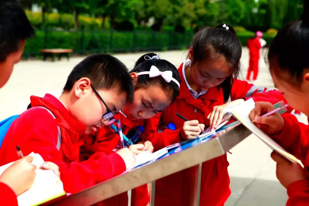 星辰大海,与你同往——西安高新国际学校给孩子一个“航天梦”,向着浩瀚星辰出发