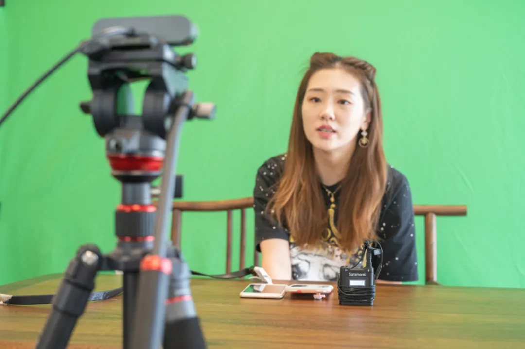 枫笛SR-R1微型录音笔，1000出头，操作简单明了，小白也能用