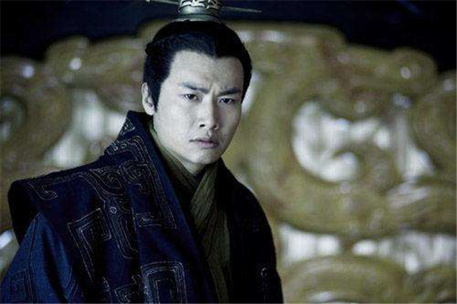 胡亥为人放荡,是一个不折不扣的纨绔子弟,易于掌控在中国古代的君臣