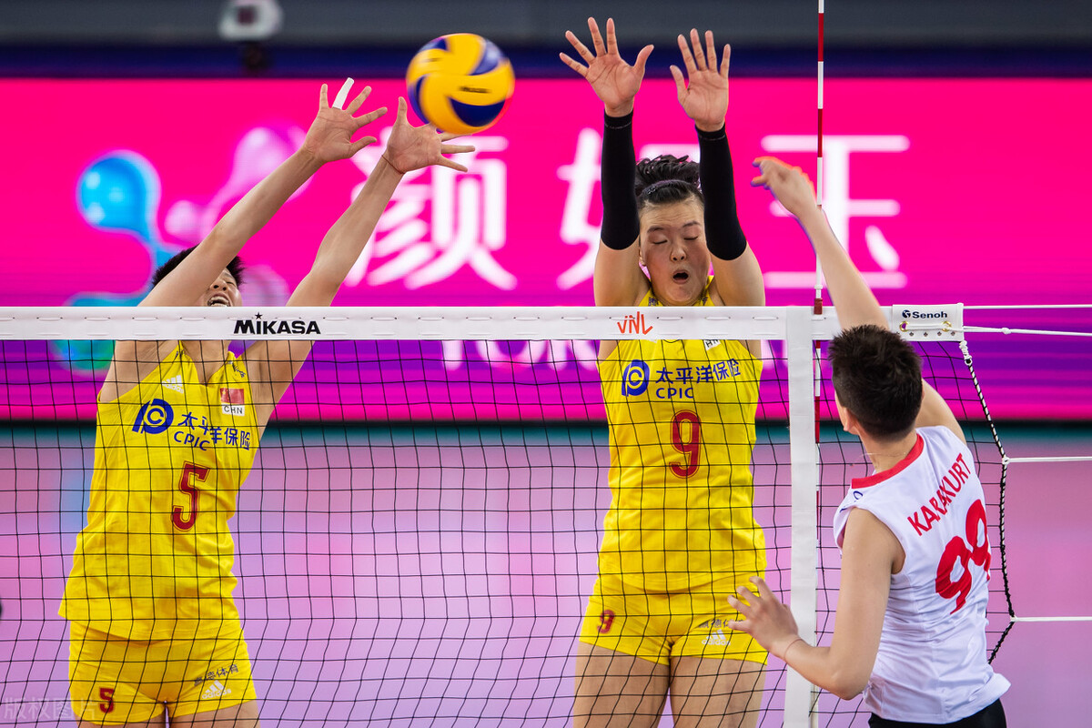 直播预告！中国女排今晚22点迎战奥运对手，提升拦网发球避免连败