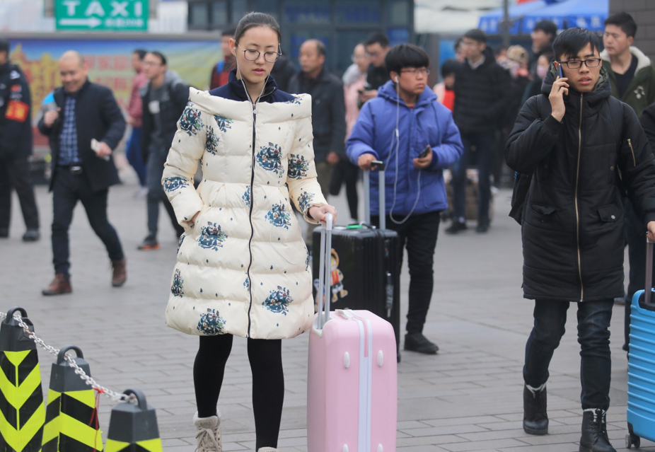 大学生睡眠时间（国内高校）