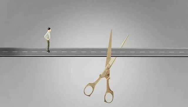 倒闭潮下，教育培训行业从无序到规范，机构的出路在哪？