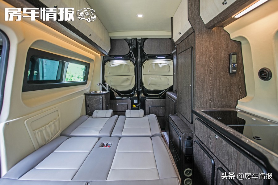 这是房车？这款自动挡“新全顺”售价30万，6乘4卧厨卫齐全！