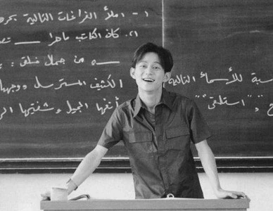 这7位艺人曾经是人民教师,有人浑水摸鱼,有人执教数年受人敬仰