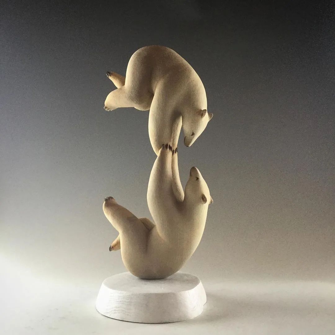 60岁日本老人的“治愈系”木雕，让人直呼“幸福”：太大胆了吧