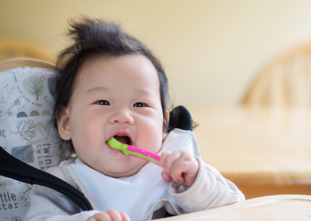 婴儿什么时候断奶最好（宝宝断奶最佳时间）