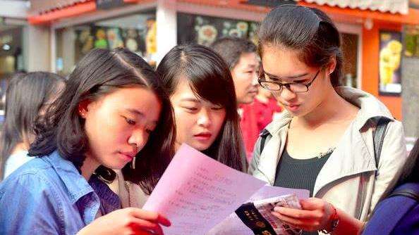 高考难度C位大省？江苏家长：娃考数学，蒙C的机会都没有！