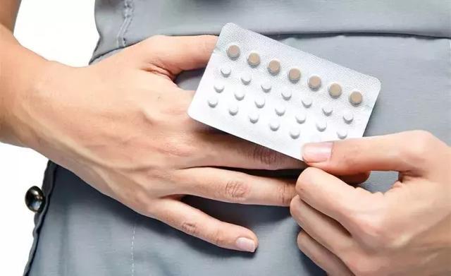 发现乳腺结节后，做好2少、1多，促进结节的消散