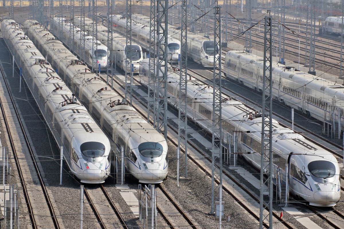 学火车司机去哪个学校（想成为铁路系统中的一员）