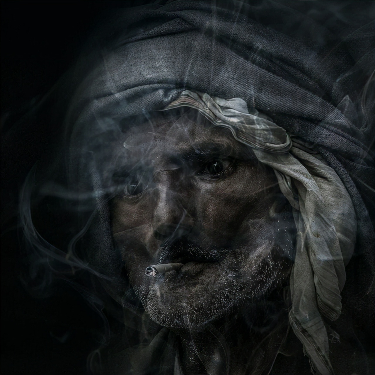 沧桑写在脸上 每一个皱纹和疤痕都有一个故事