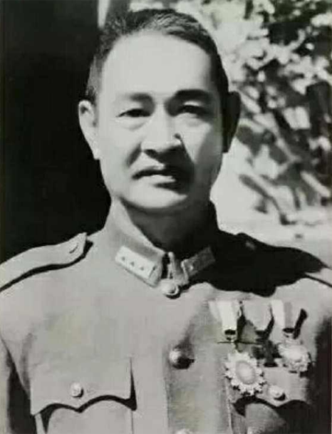 国军起义将领中，此人地位最高，建国后职务比开国大将还高